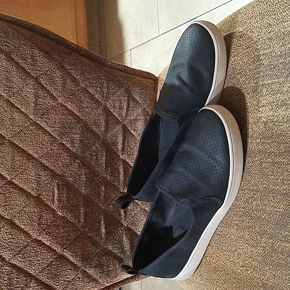 Koolaburra Shoes - Koolaburra By UGG Kellen Multicolor Slip On Sneakers Flats Loafers Shoes